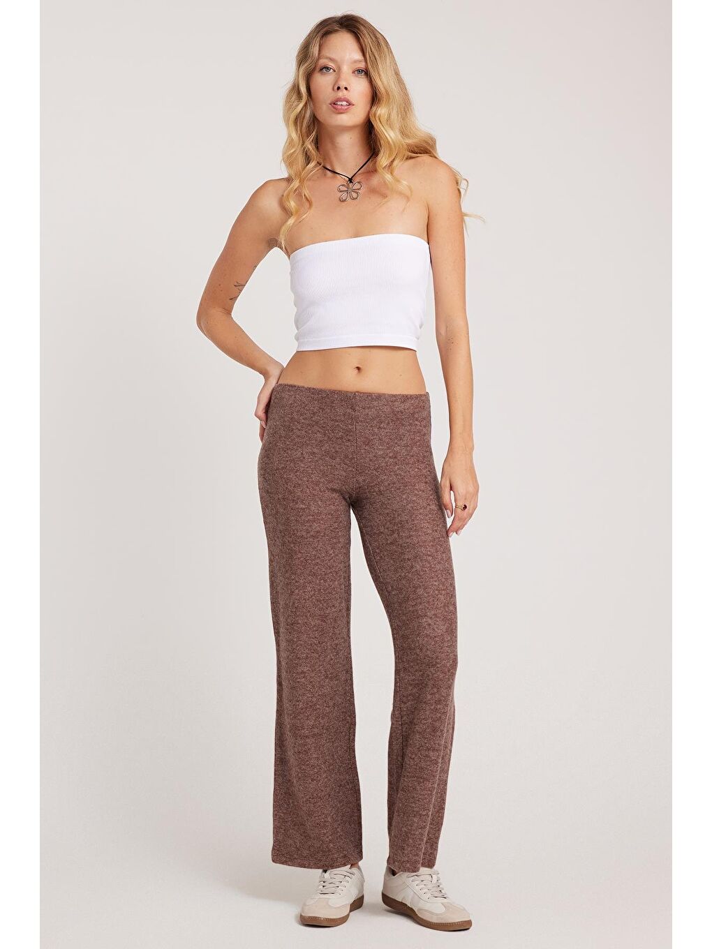 Kadın Relax Fit Rahat Kesim Normal Bel Geniş Paça Kahverengi Pantolon-4