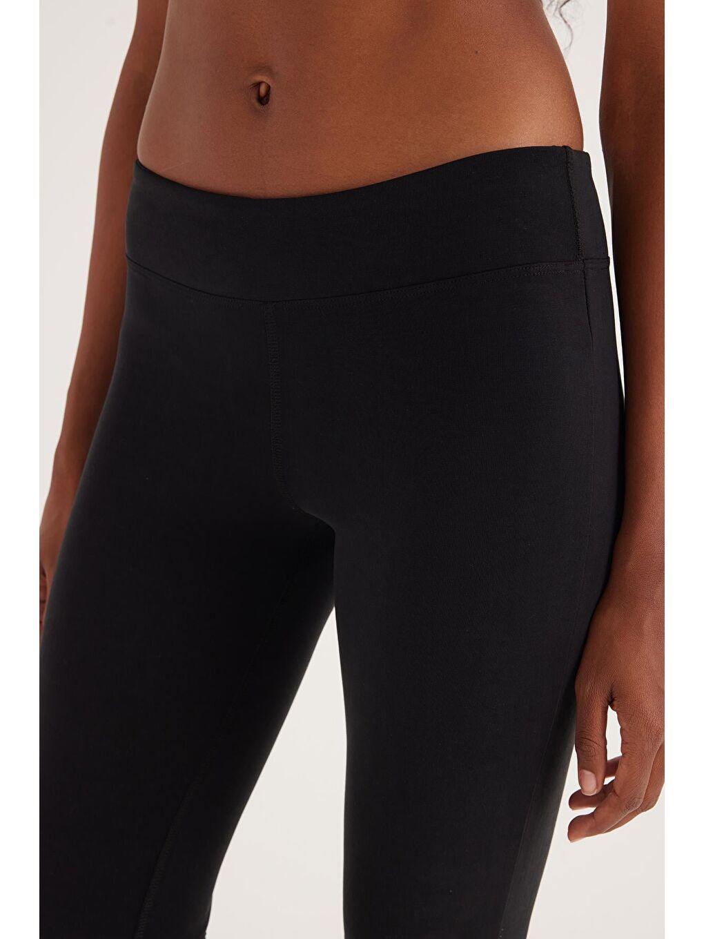 Kadın Slim Fit Dar Kesim Modal Kumaş İspanyol Paça Siyah Pantolon-2