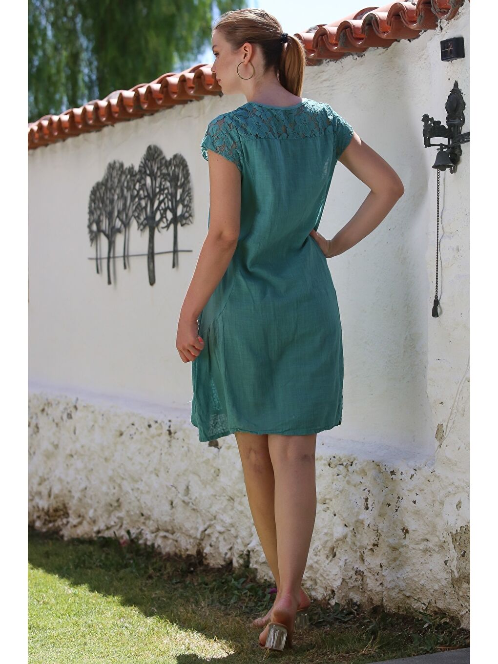 Yeşil İtalyan Mint Yuvarlak Yaka Düşük Kol Cepli Dantelli Keten Karışımlı Dokuma Elbise 95 62-1
