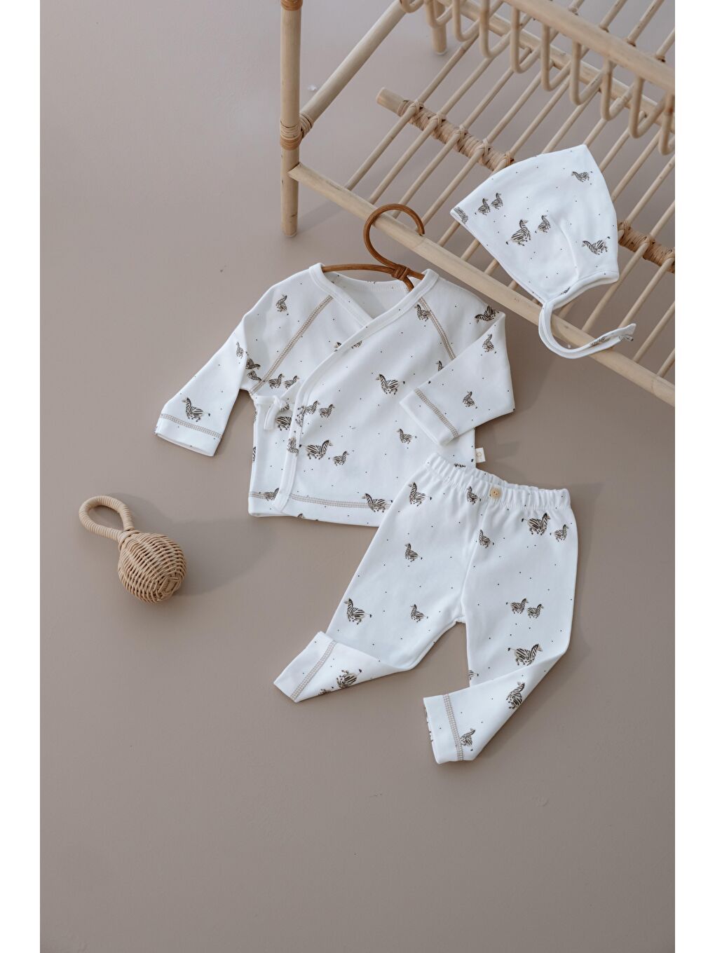 Beyaz Zebra Baskılı Pure Hug Serisi Kruvaze 3'lü Takım-1