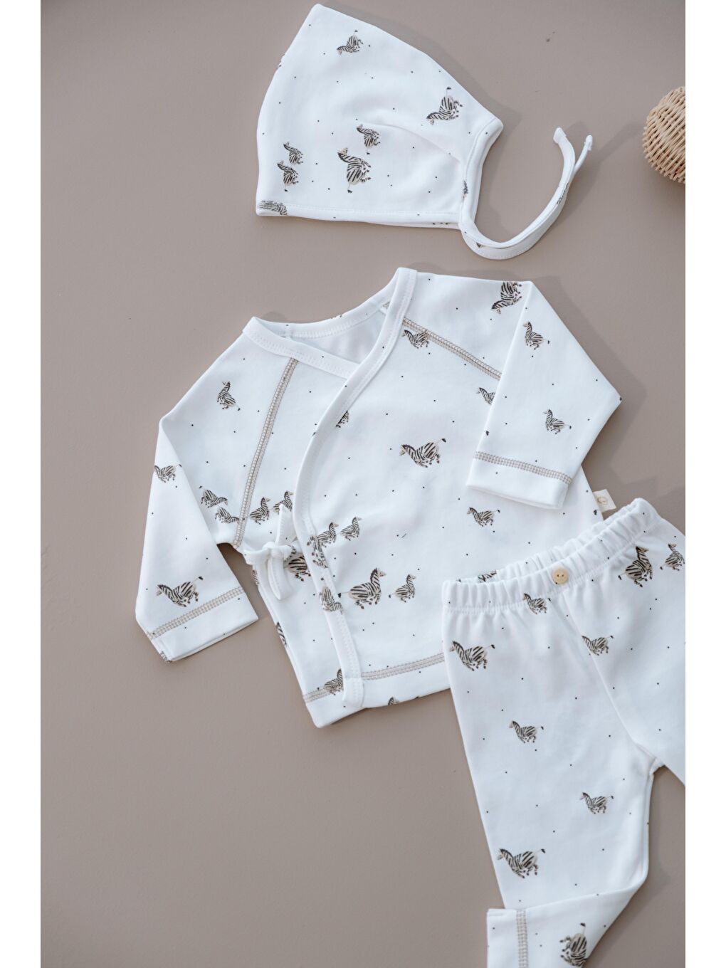 Beyaz Zebra Baskılı Pure Hug Serisi Kruvaze 3'lü Takım-4