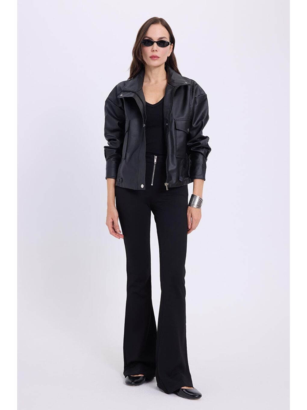 Kadın Slim Fit Dar Kesim Geniş Paça Fermuarlı Siyah Pantolon-3