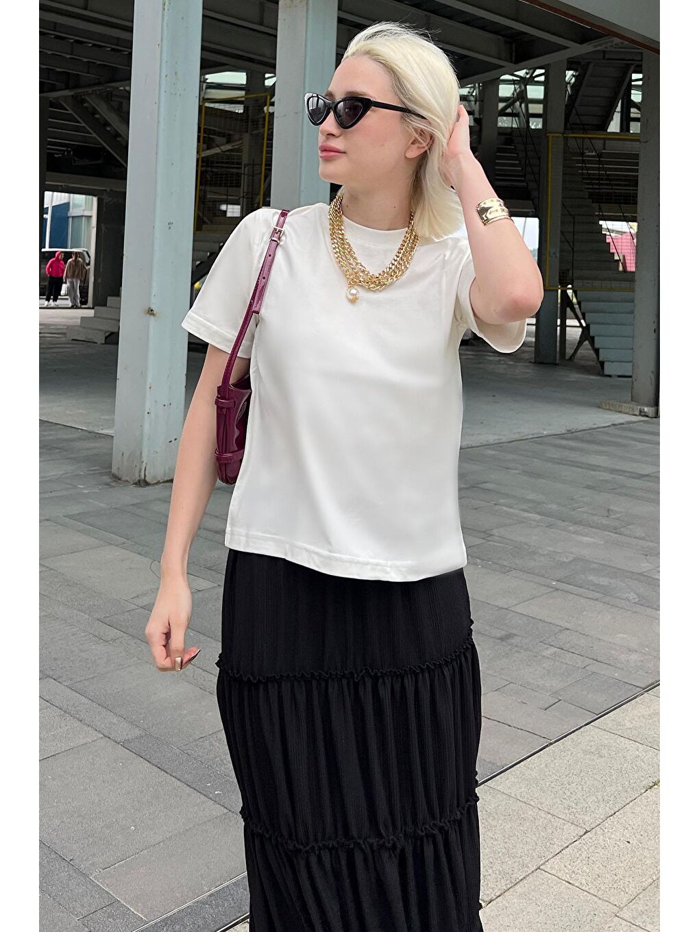 Ekru Bisiklet Yaka Basic Kadın Tişört Mg2075-1