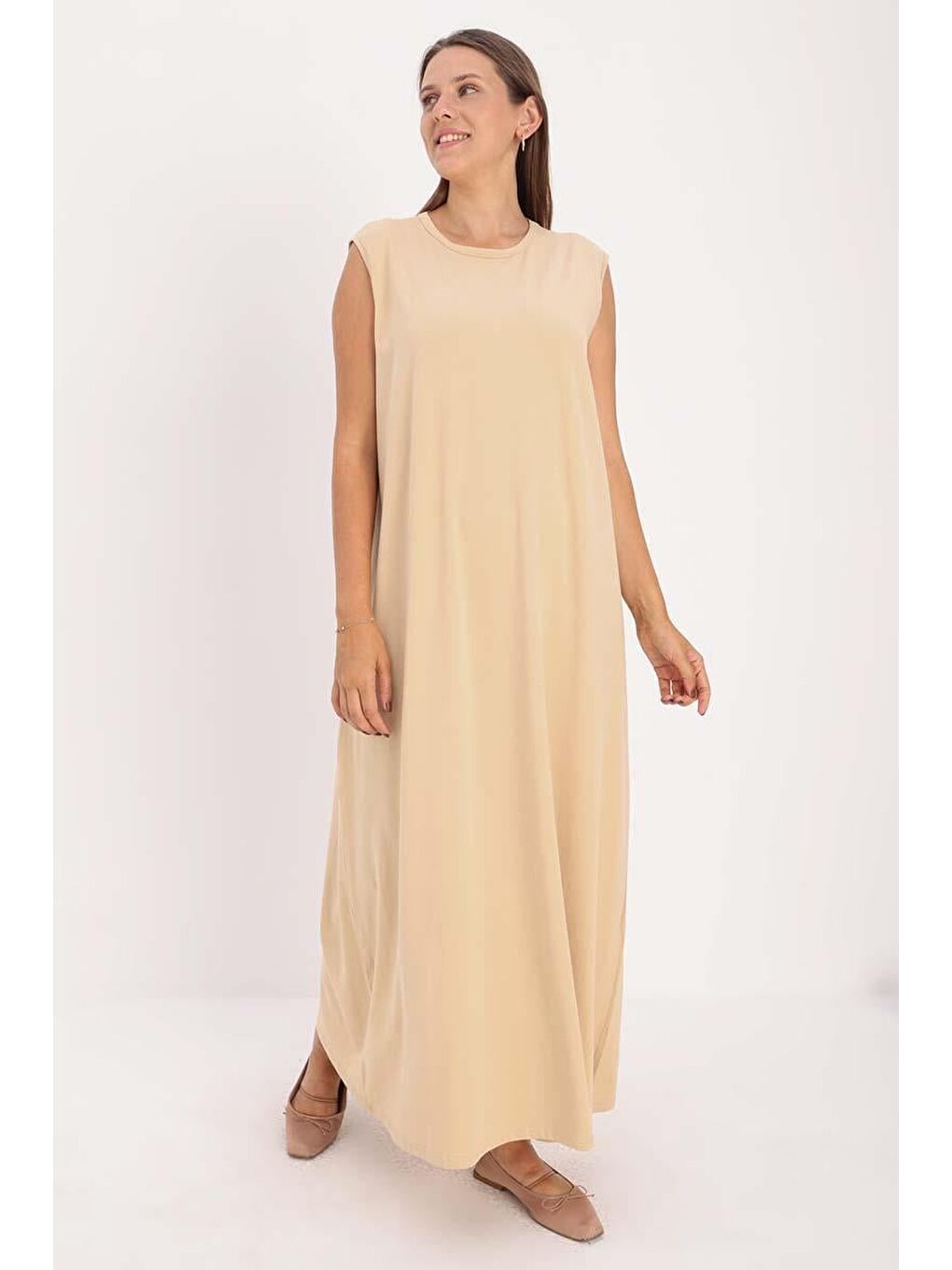 Bej-Büyük Beden Pamuklu Bisiklet Yaka Kolsuz Elastanlı İçlik Elbise