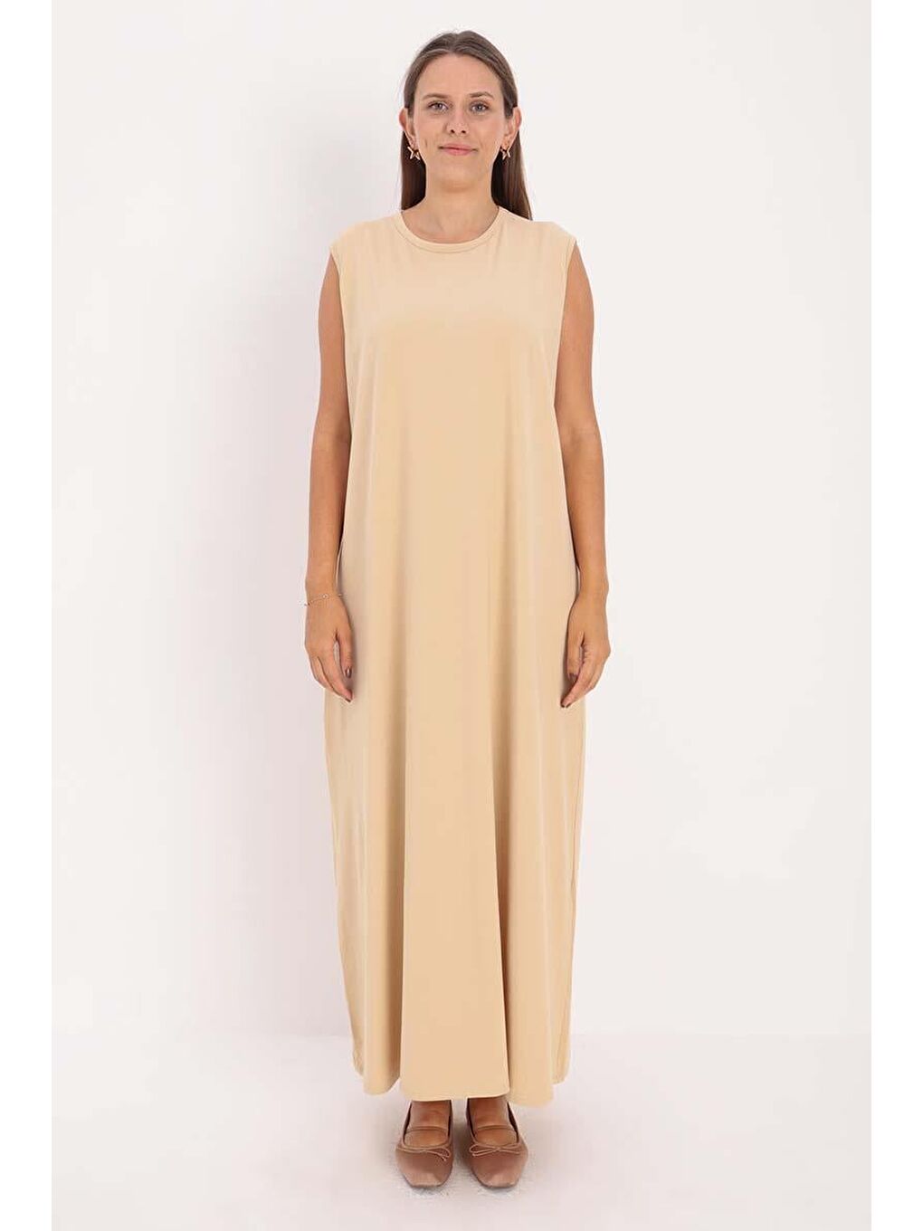 Bej-Büyük Beden Pamuklu Bisiklet Yaka Kolsuz Elastanlı İçlik Elbise-1