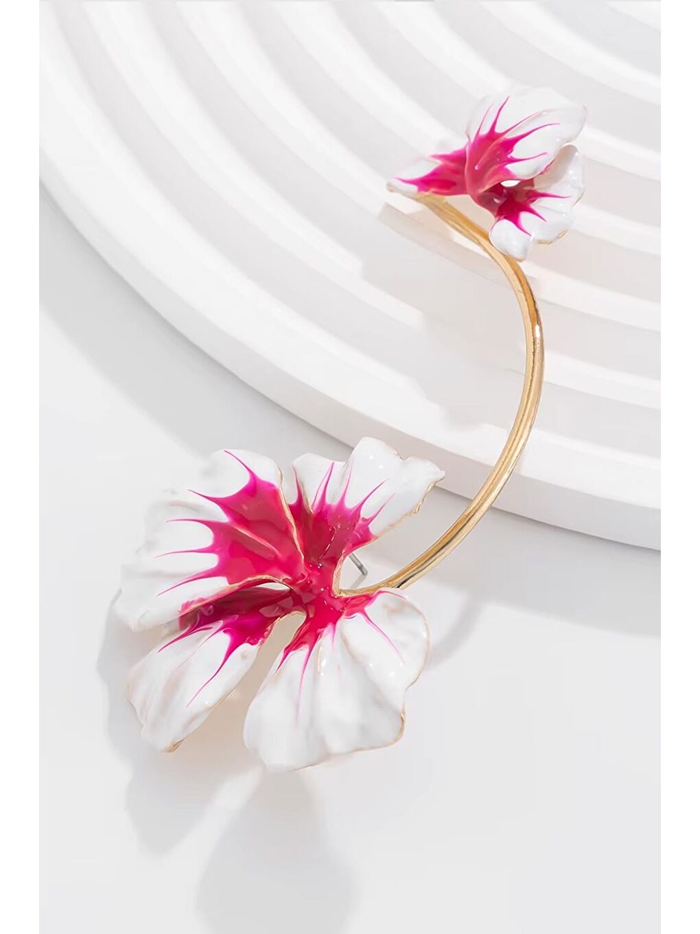 Sarı Kiraz Çiçeği Emaye Üç Boyutlu Çiçek Kulak Aksesuarı Ear Cuff Kıkırdak Küpe