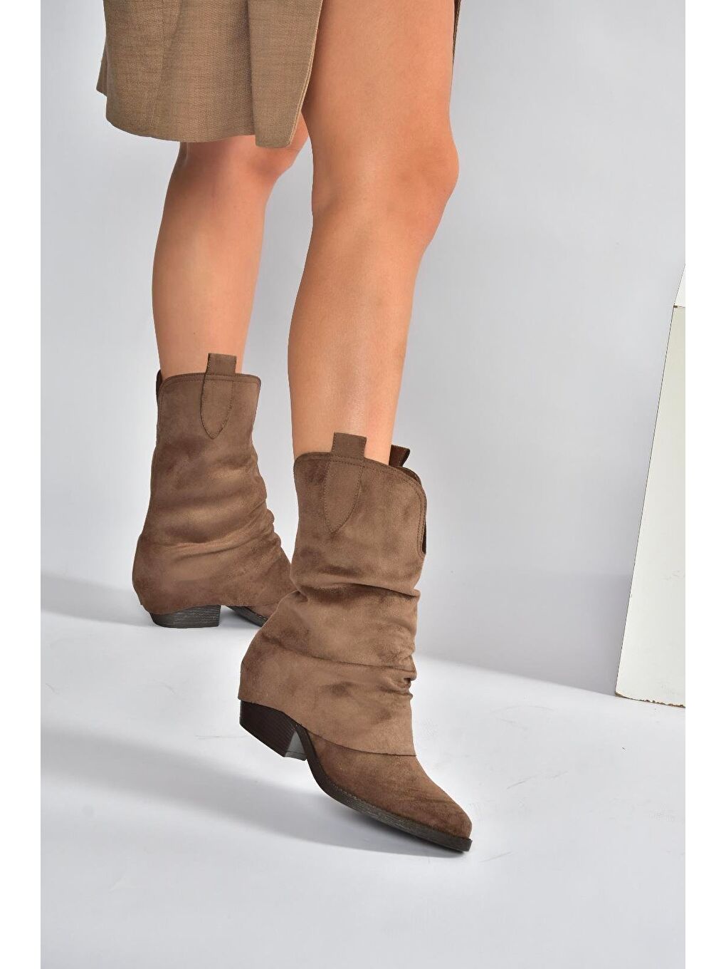 Kahverengi Kadın Bot V404041002-2
