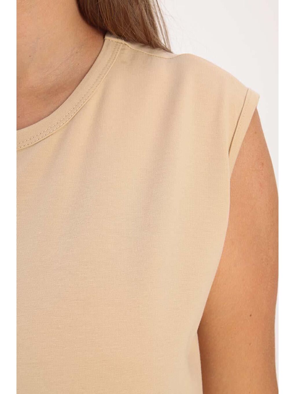 Bej-Büyük Beden Pamuklu Bisiklet Yaka Kolsuz Elastanlı İçlik Elbise-4