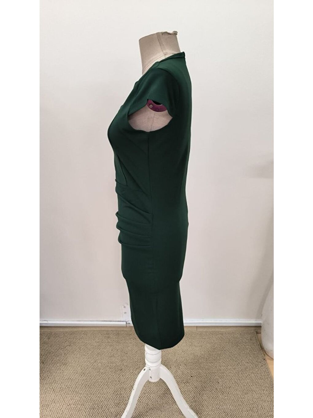 Yeşil Kadın Kısa Kollu Yakası Asimetrik Kısa Ithal Krep Elbise-4