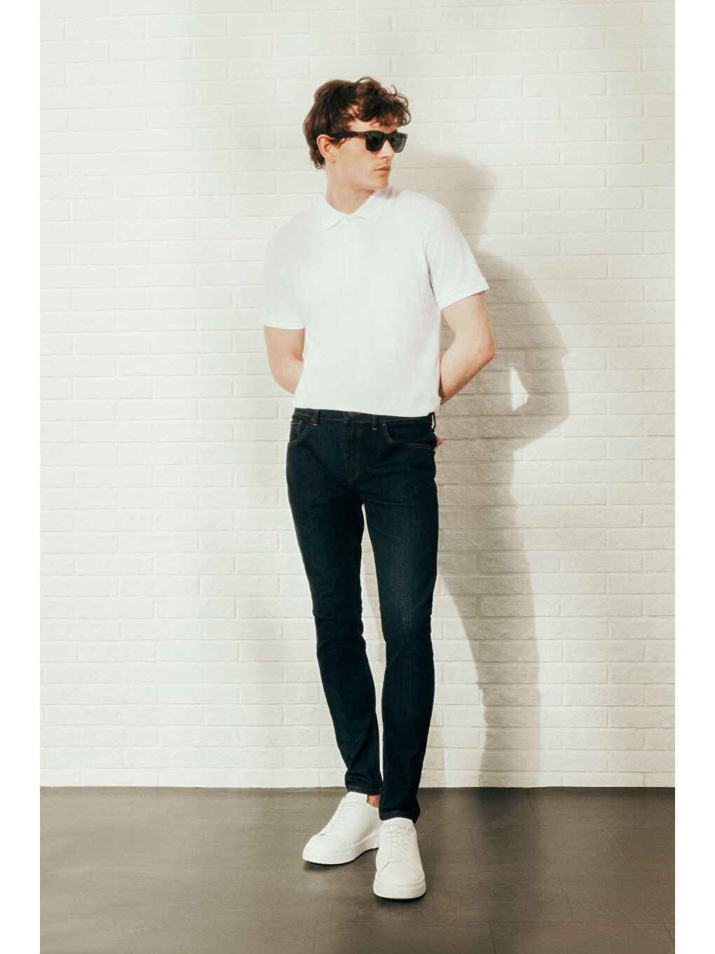 Erkek Koyu Lacivert Ekstra Slim Fit Dar Kesim Pamuklu Rıss Jean Denim Pantolon-1