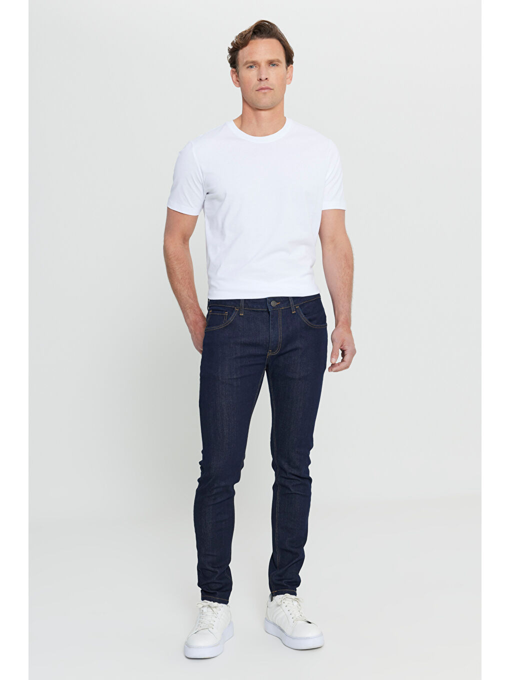 Erkek Koyu Lacivert Ekstra Slim Fit Dar Kesim Pamuklu Rıss Jean Denim Pantolon-4