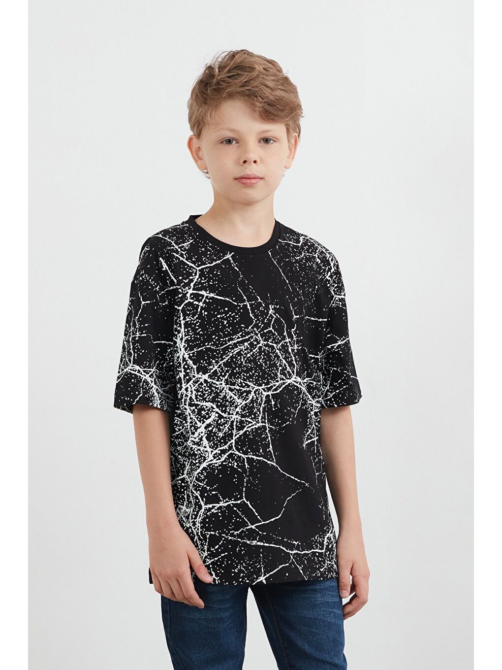 Siyah Şimşek Baskılı Bisiklet Yaka Erkek Çocuk Tişört