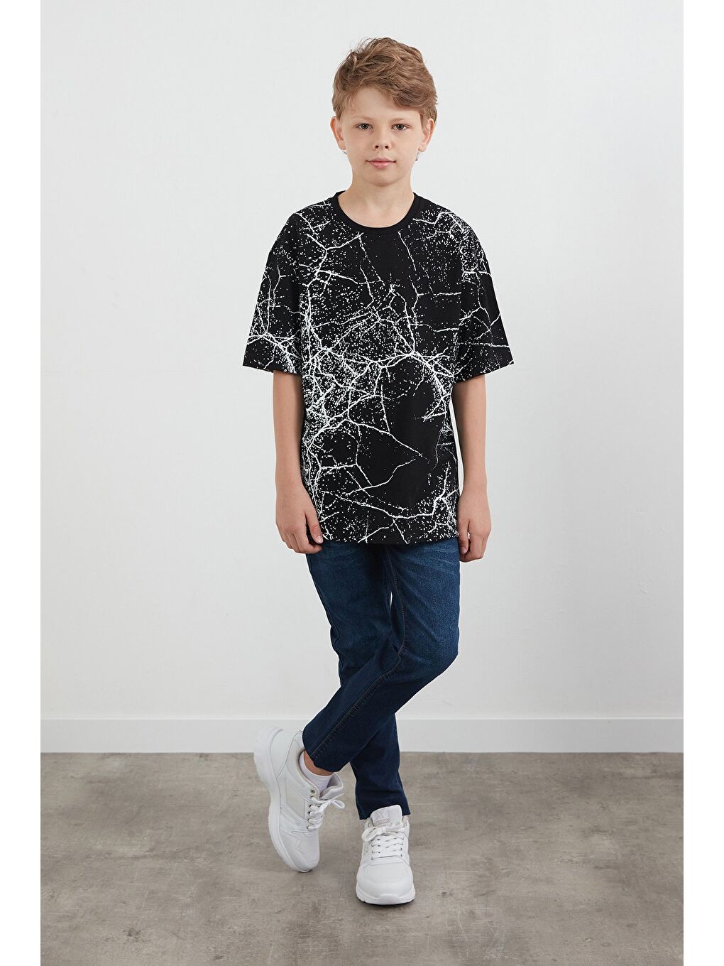 Siyah Şimşek Baskılı Bisiklet Yaka Erkek Çocuk Tişört-2