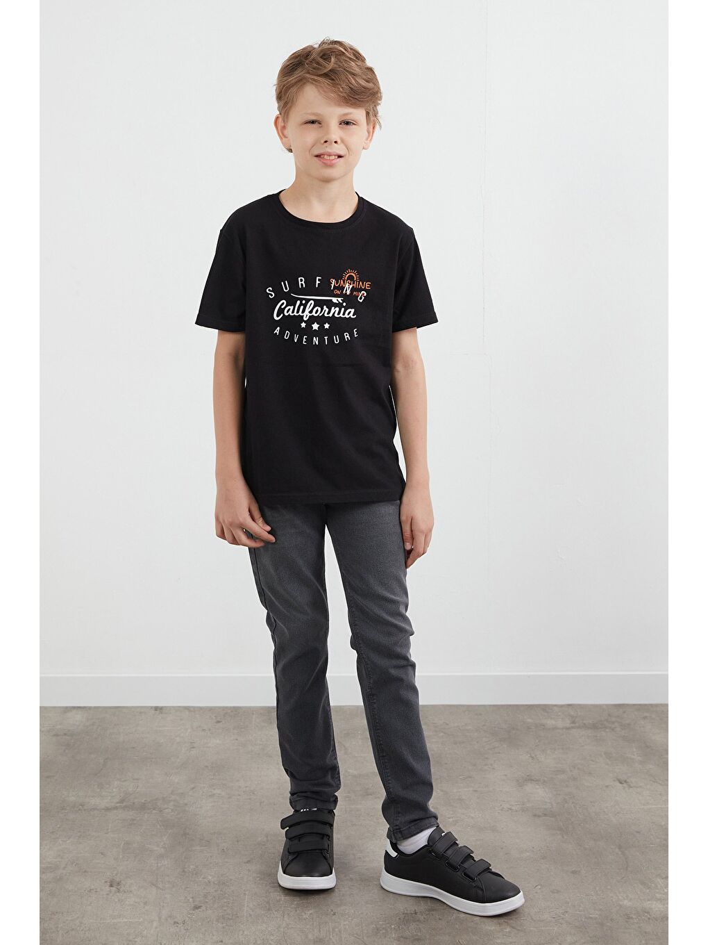 Siyah %100 Pamuk Önü Ve Arkası Yazı Baskılı Erkek Çocuk Tişört-3
