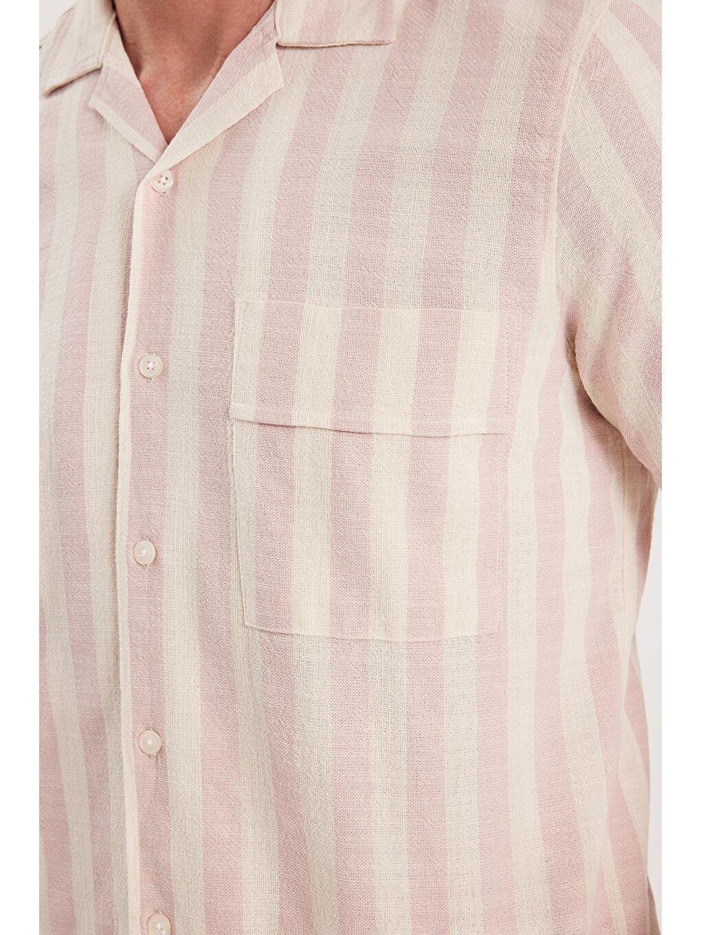 Karışık Erkek Regular Fit Klasik Kesim Kısa Kollu Apaş Yaka Çizgili Cepli %100 Pamuk Gömlek-2