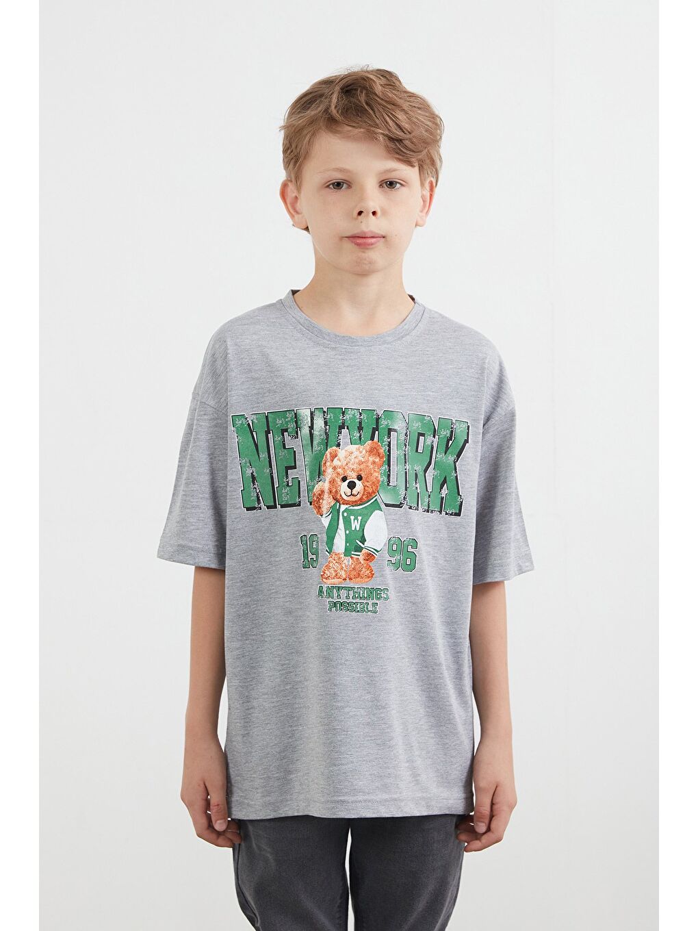 Gri Newyork Yazı Ve Ayıcık Baskılı Erkek Çocuk Tişört