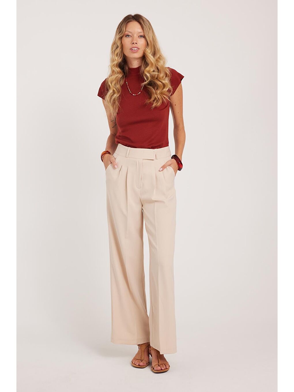 Kadın Regular Fit Klasik Kesim Cırt Kapamalı Palazzo Bej Pantolon-3