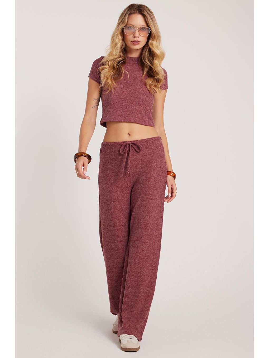 Kadın Relax Fit Rahat Kesim Beli Bağcıklı Geniş Paça Bordo Pantolon-3
