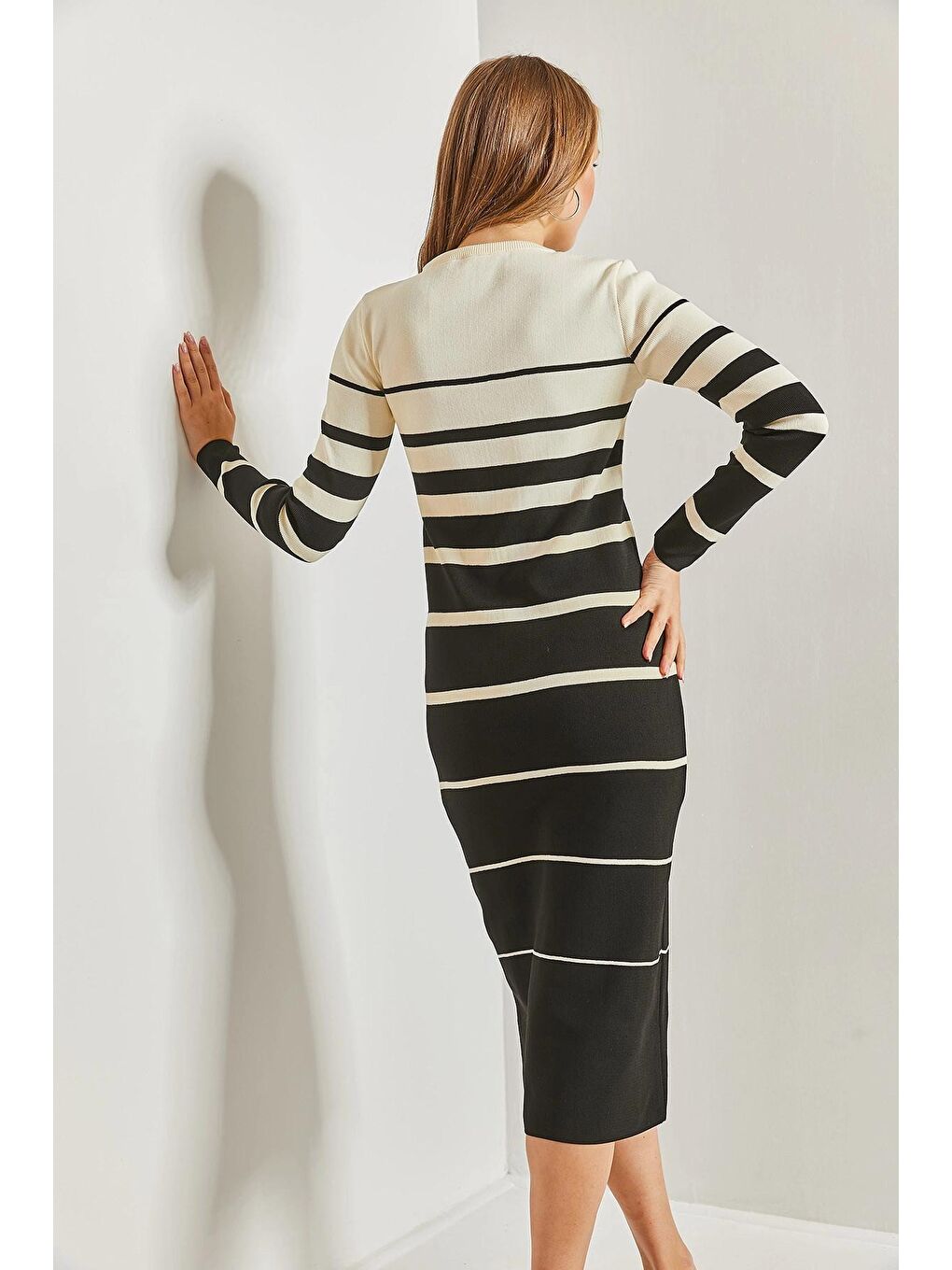 Siyah Kadın Çizgili Uzun Triko Elbise-1