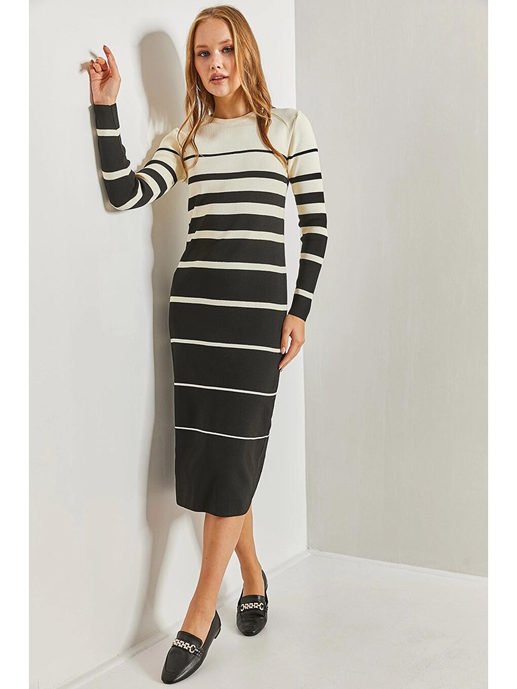 Siyah Kadın Çizgili Uzun Triko Elbise-3