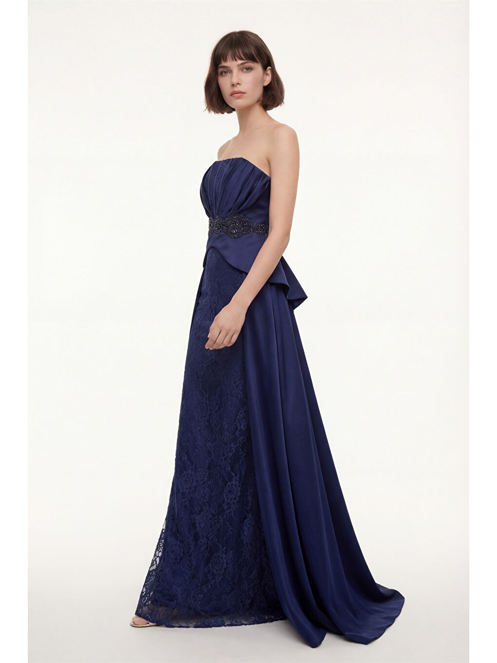 Kadın Lacivert Straplez Yaka Dantel Detay Uzun Abiye Elbise-1
