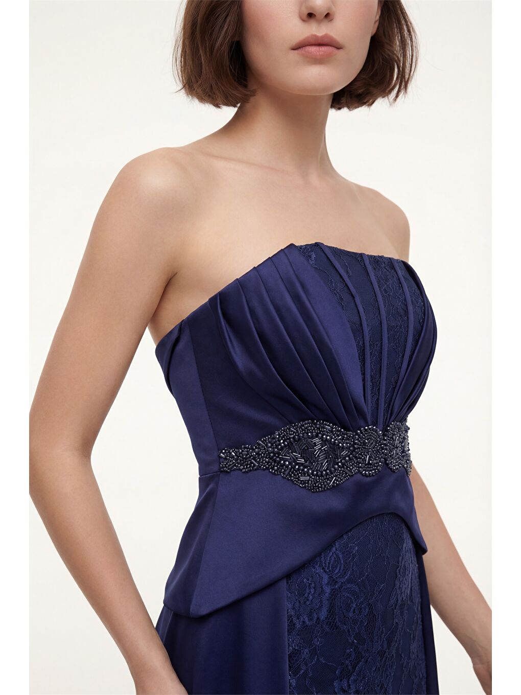 Kadın Lacivert Straplez Yaka Dantel Detay Uzun Abiye Elbise-2
