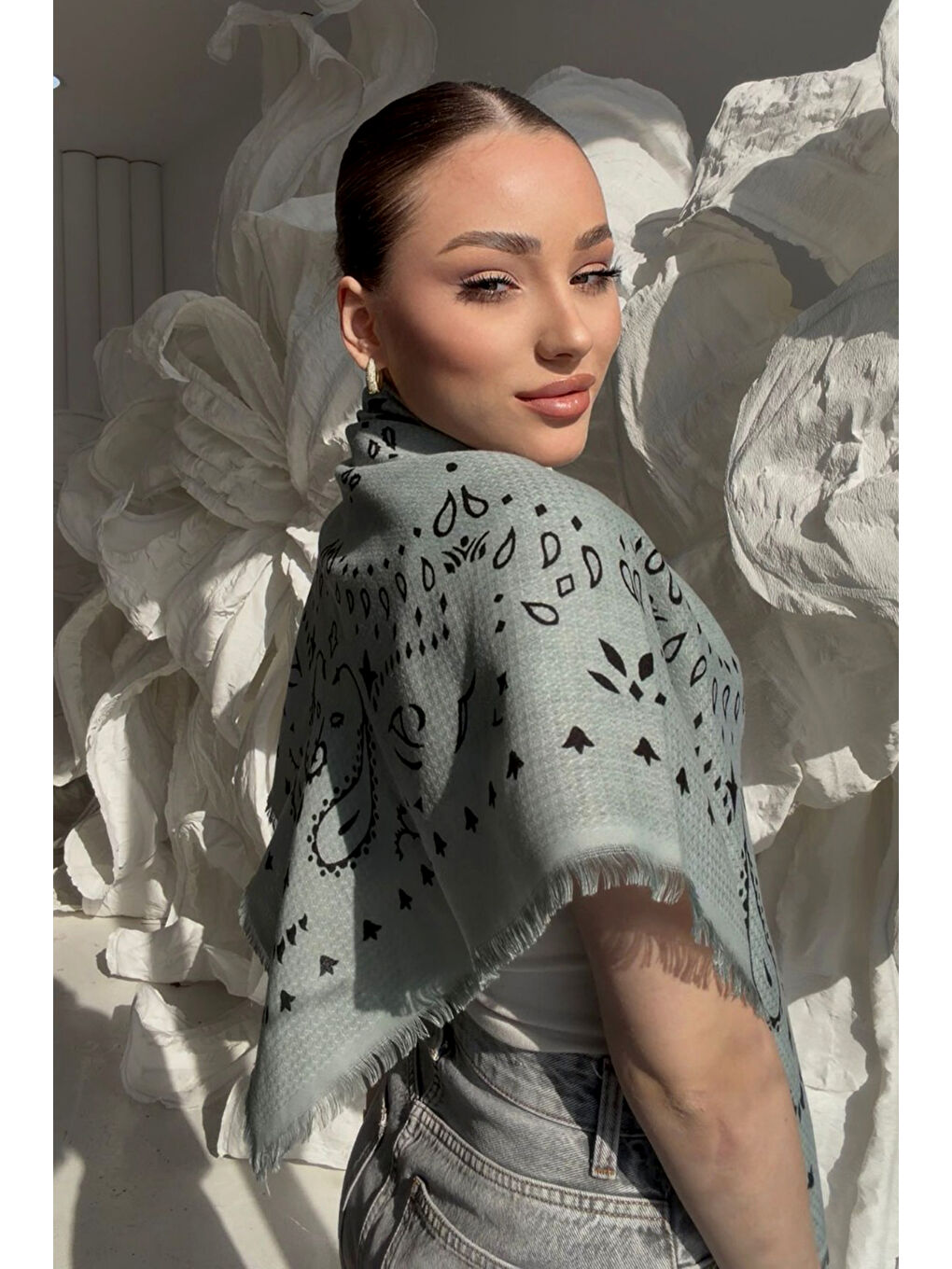 Desenli Kutjen Kare Omuz Şalı 1401 Buz Mavi-1