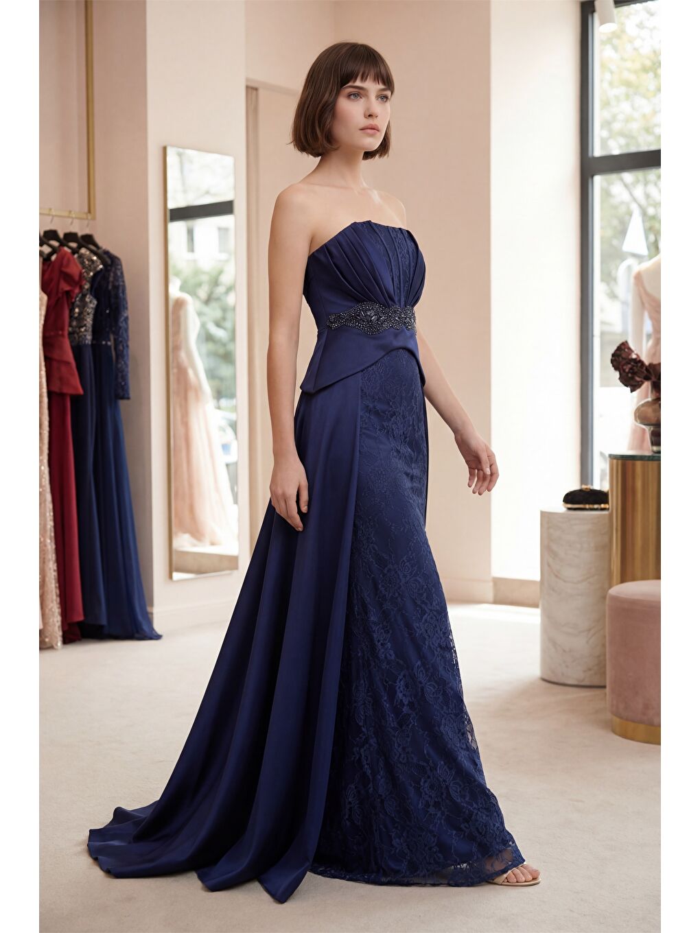 Kadın Lacivert Straplez Yaka Dantel Detay Uzun Abiye Elbise-4