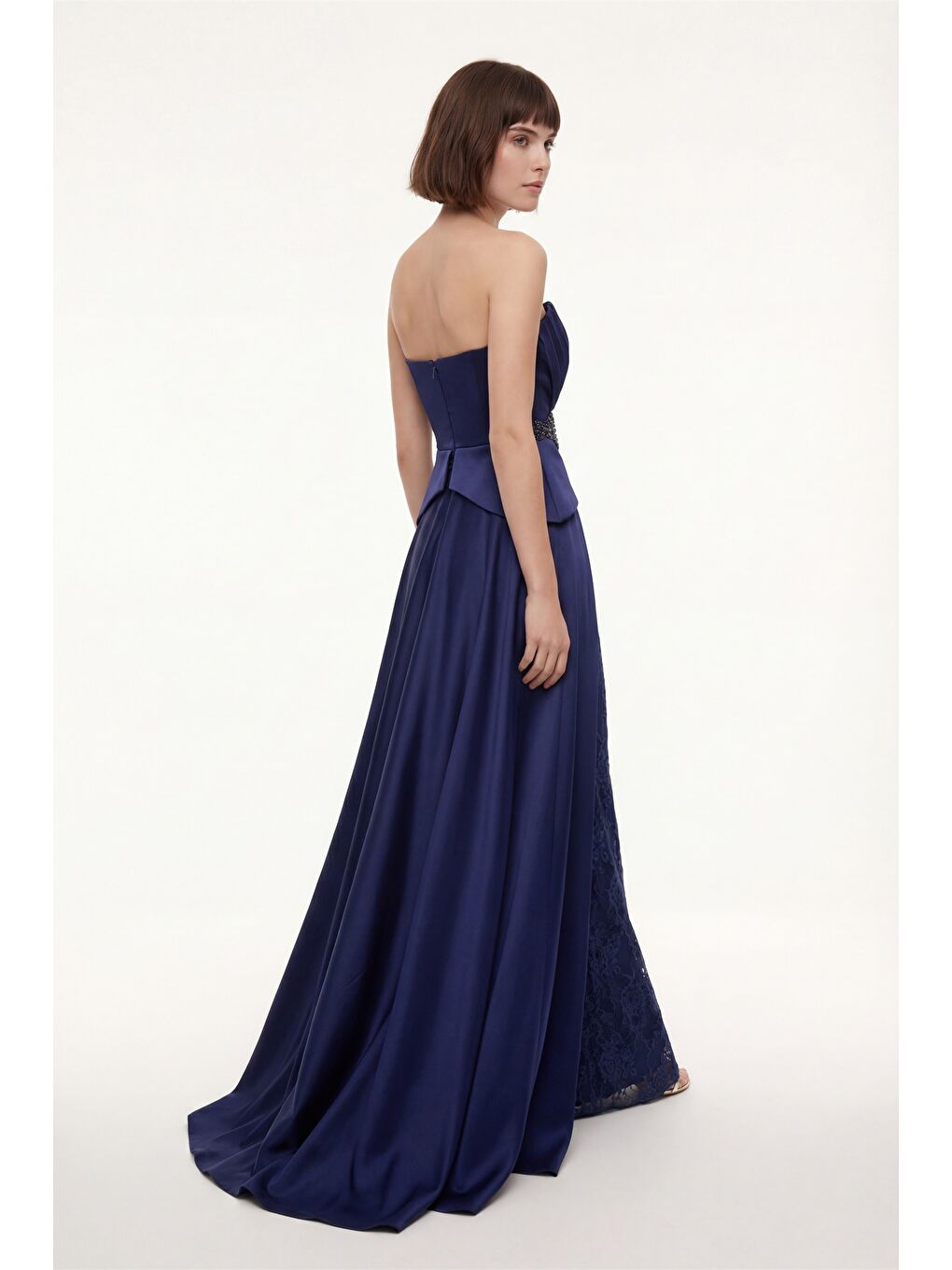 Kadın Lacivert Straplez Yaka Dantel Detay Uzun Abiye Elbise-5