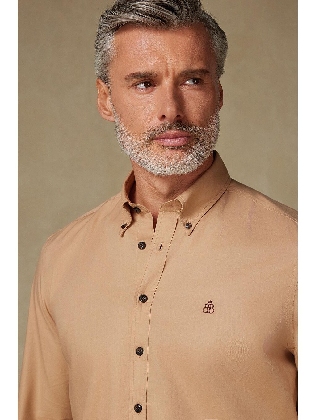 Mario Poplin Pamuklu Comfort Fit Bej Düğmeli Yaka Erkek Düz Gömlek-3