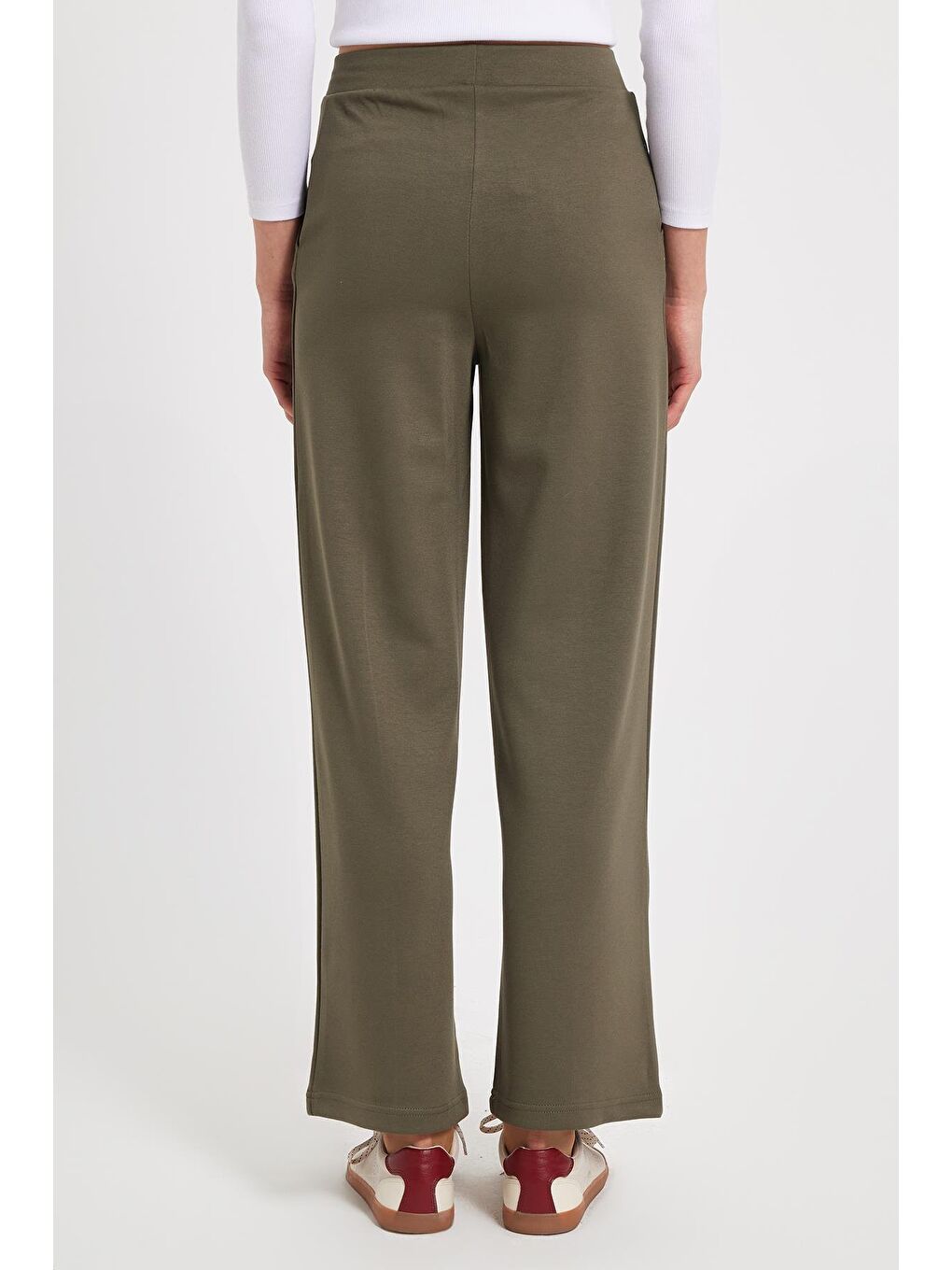 Kadın Relax Fit Rahat Kesim Modal Kumaş Yüksel Bel Geniş Paça Koyu Haki Pantolon-5
