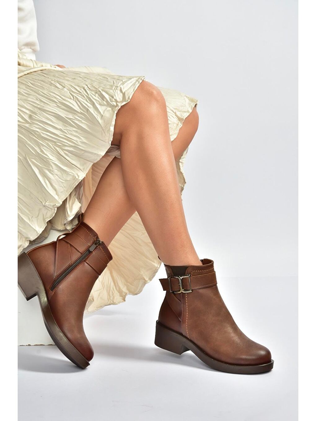 Kahverengi Taba Kadın Bot V674121109-3