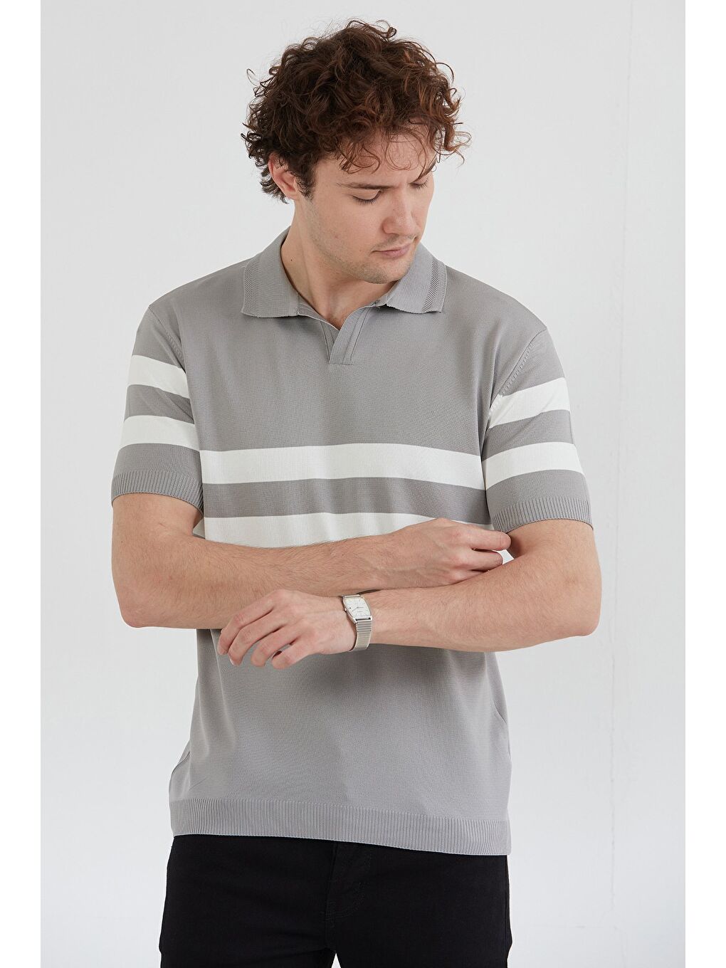 Gri Polo Yaka Çizgili Triko Tişört-1