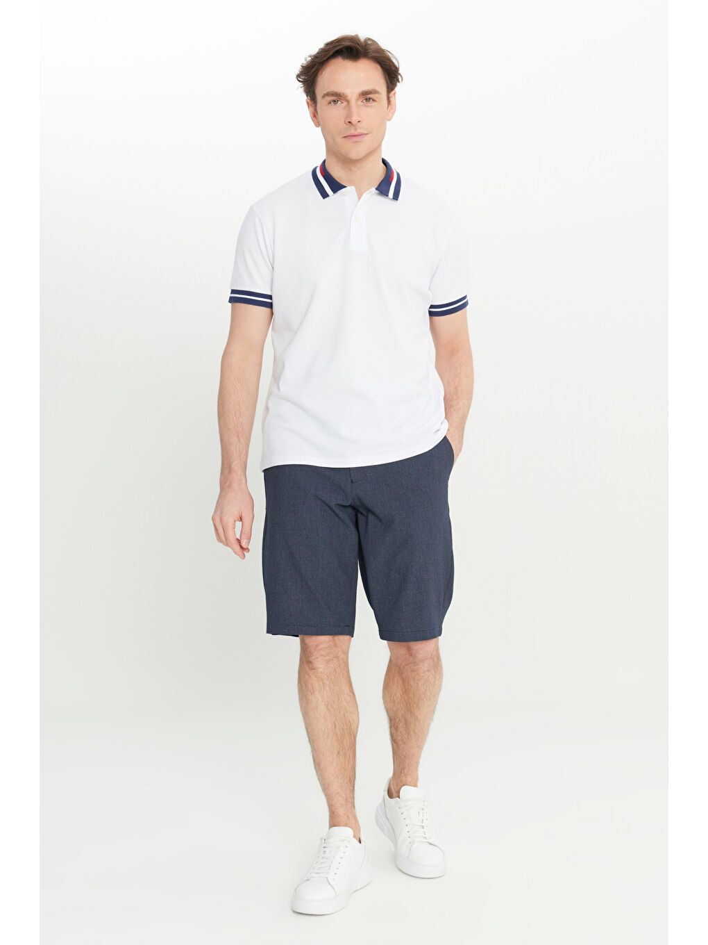 Erkek Beyaz Slim Fit Dar Kesim %100 Pamuk Polo Yaka Tişört-1