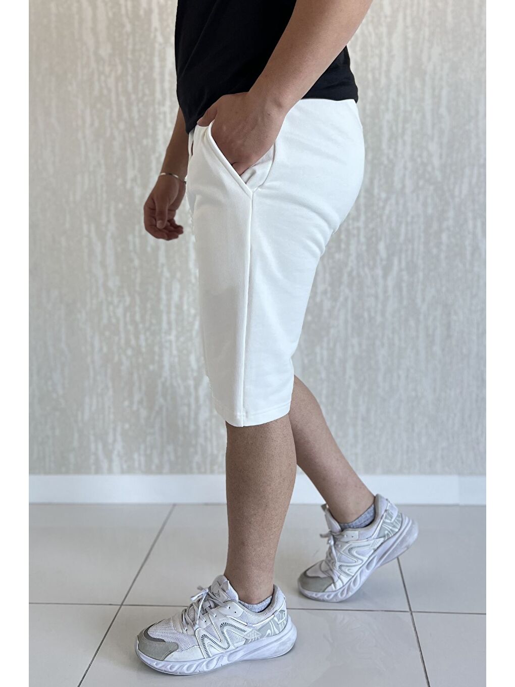 Ekru Erkek Bel Bağcıklı Şort-1