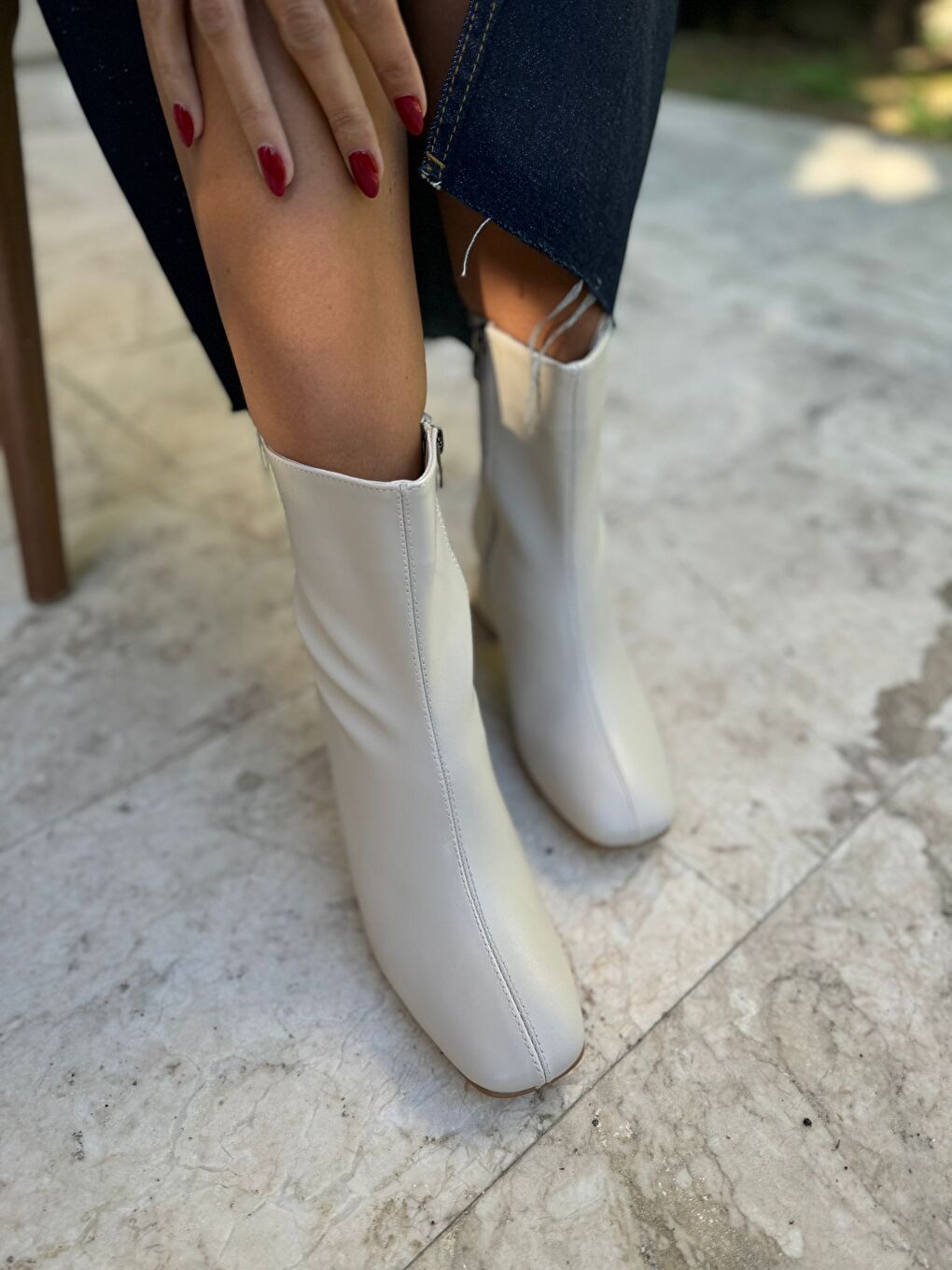 Bej Kadın Yandan Fermuarlı Bot Topuk Boyu (7 Cm)-1