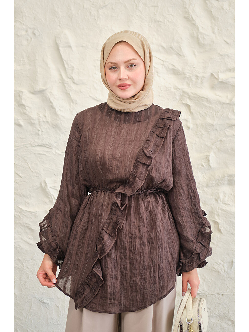 Kadın Önü Fırfırlı Ve Bağlama Detay Simli Tül Kumaş Tunik Kahverengi