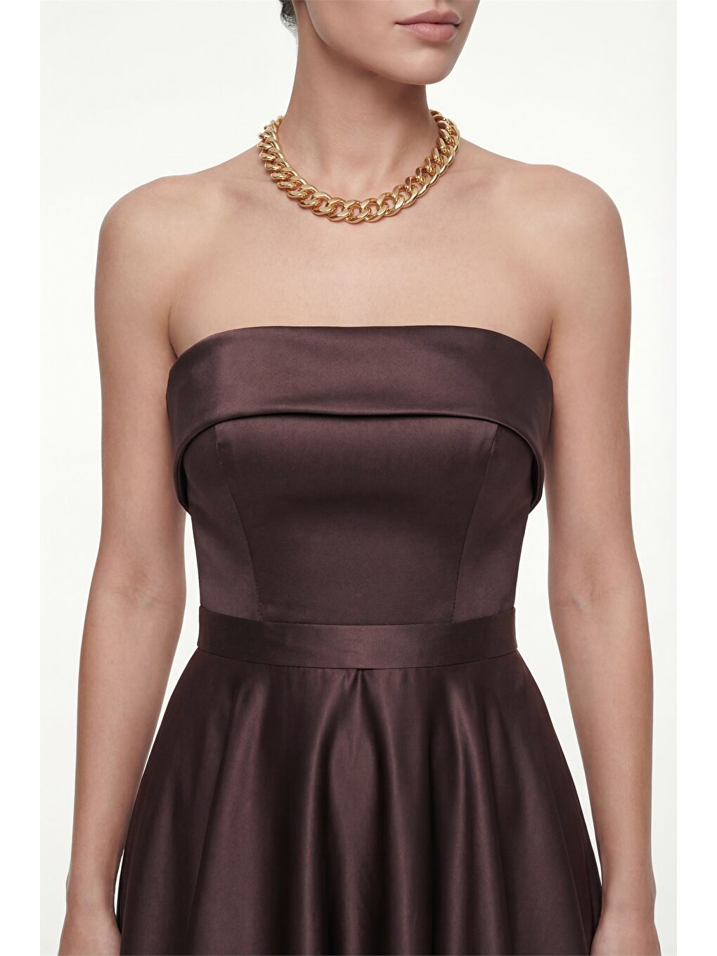 Kadın Kahverengi Dar Kalıp Straplez Saten Kloş Abiye Elbise-2