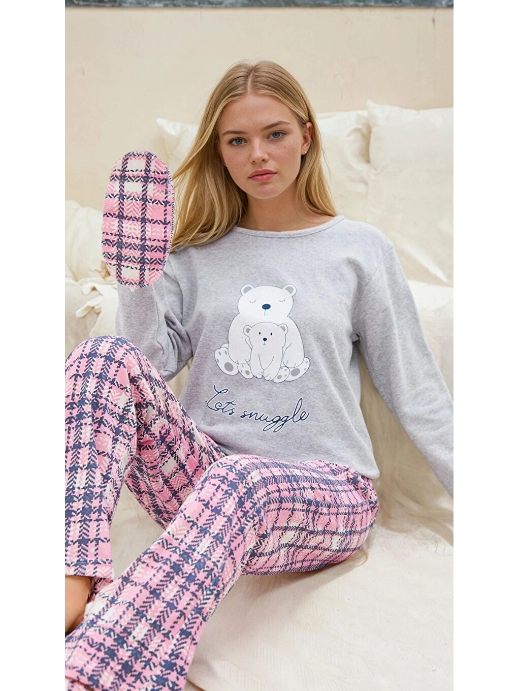 Gri Ayıcık Baskılı Süprem Kumaş Kadın Pijama Takımı