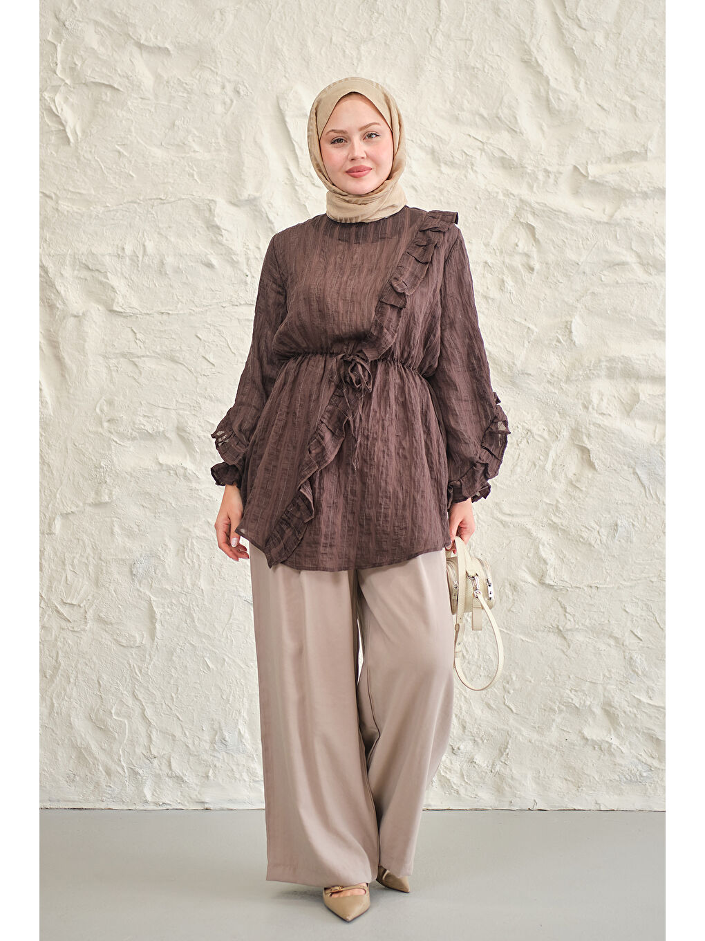 Kadın Önü Fırfırlı Ve Bağlama Detay Simli Tül Kumaş Tunik Kahverengi-2
