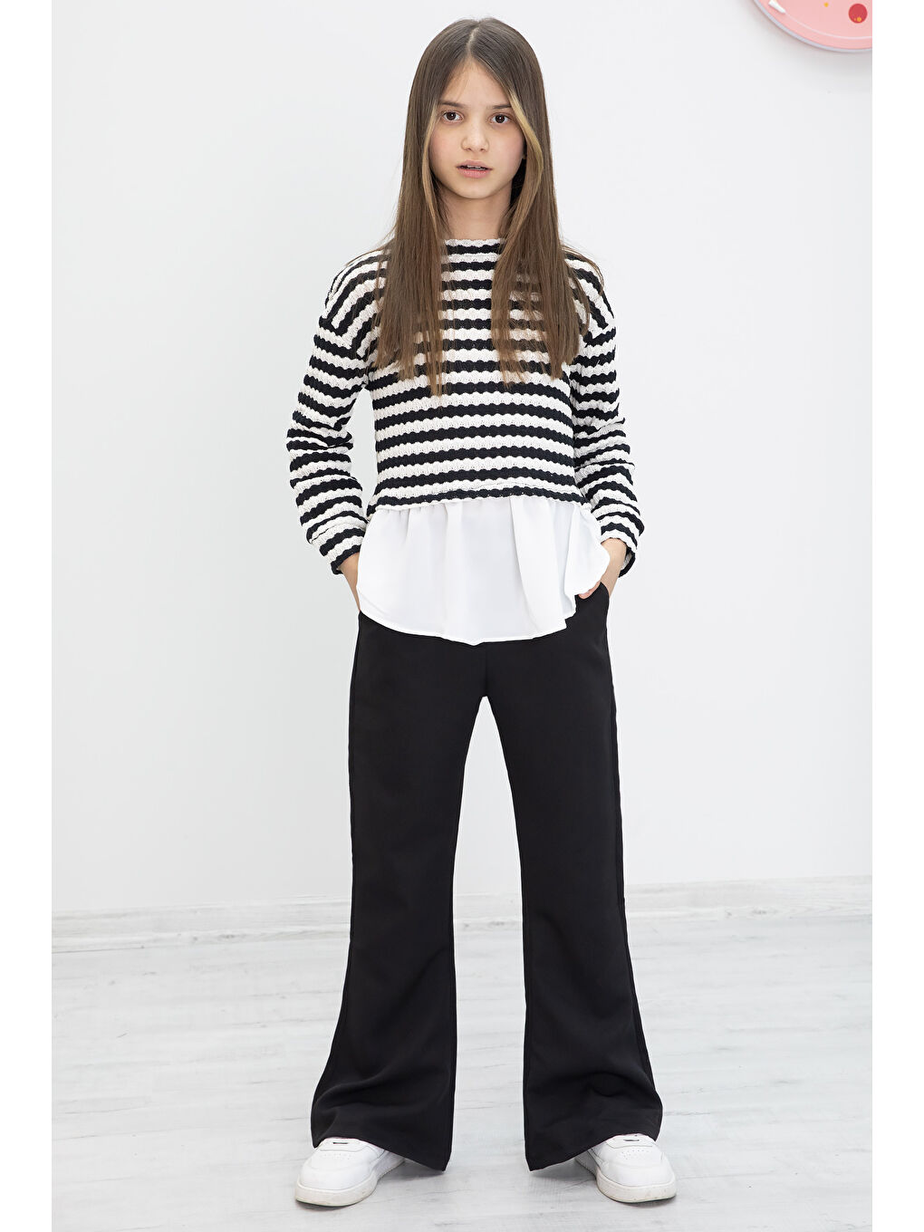 Siyah Çizgili Bluzlu İspanyol Paça Pantolonlu Kız Çocuk 2li Takım 19986-2