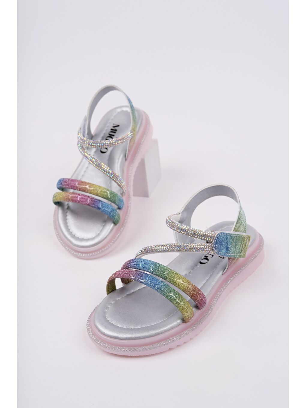 Lila MQUEEN Cırtlı ve Simli Günlük Kız Çocuk Sandalet