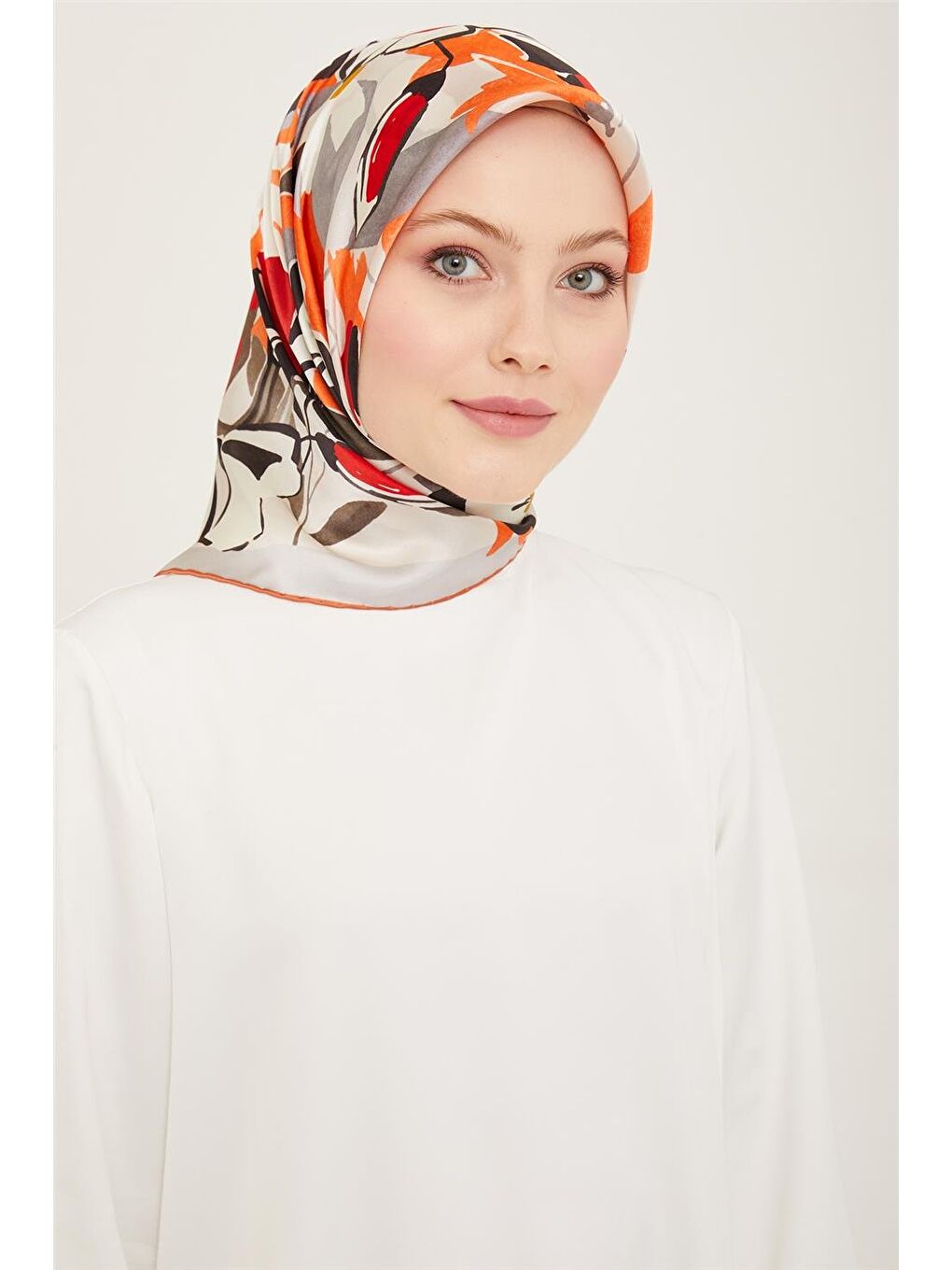 Karışık Klasik Desenli Sura İpek Eşarp 24Ya9154 5 03