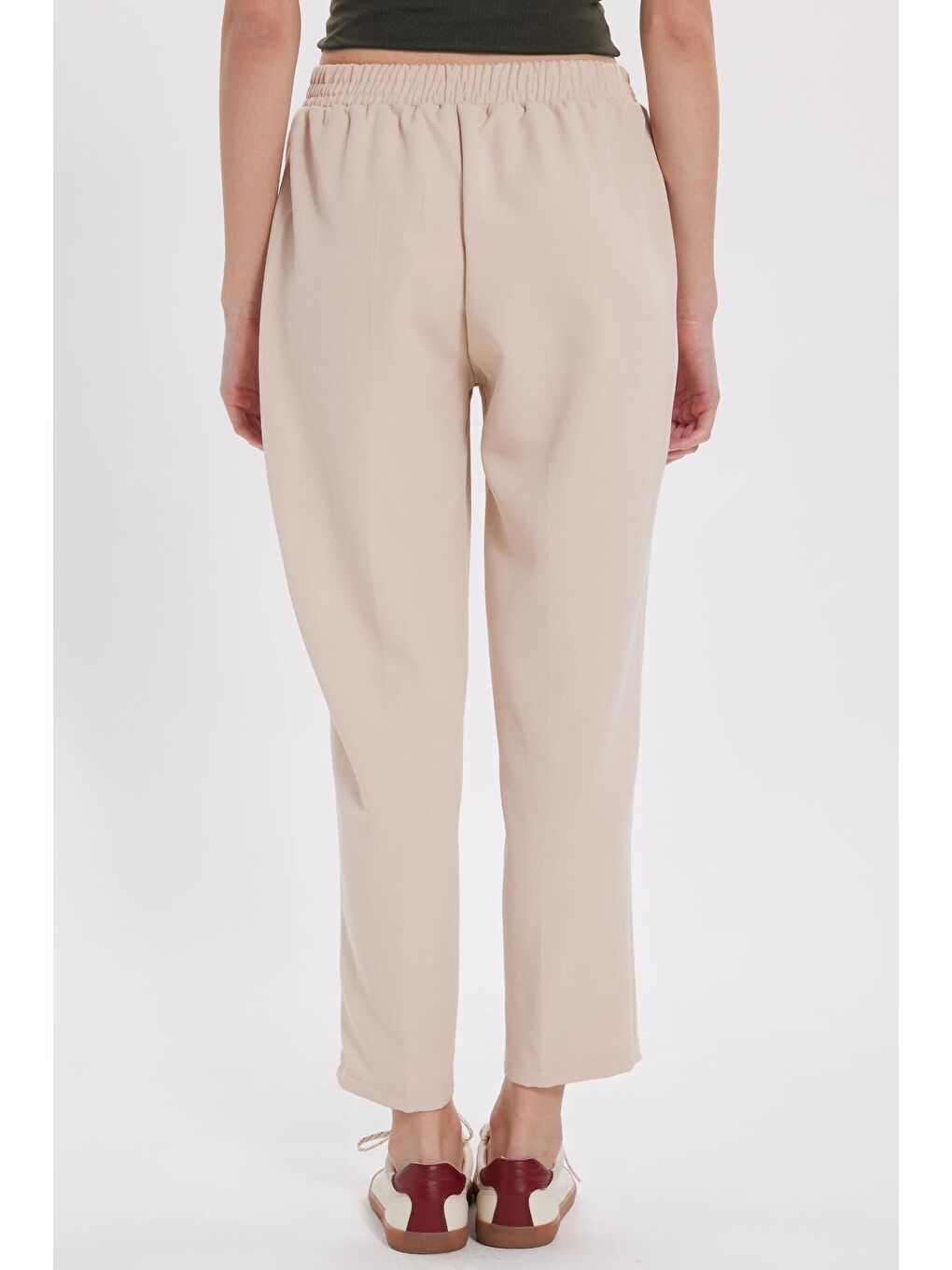 Kadın Relax Fit Rahat Kesim Yüksel Bel Düz Paça Beli Lastikli Açık Bej Pantolon-6