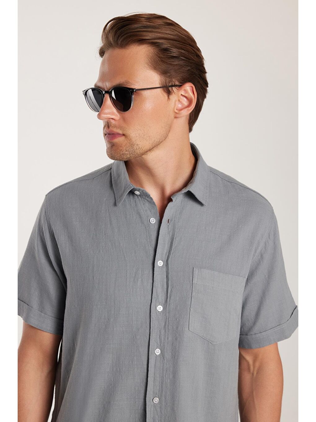 Erkek Regular Fit Klasik Kesim %100 Pamuk Keten Doku Cepli Gri Gömlek-1