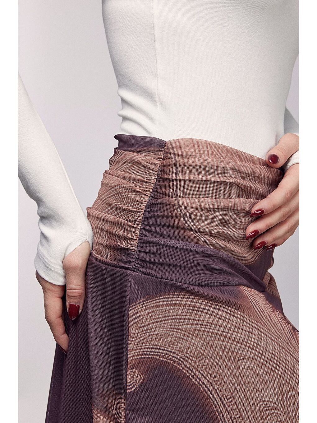 Kahverengi Şal Desenli Beli Drapeli Dökümlü Etek - Astarlı-4