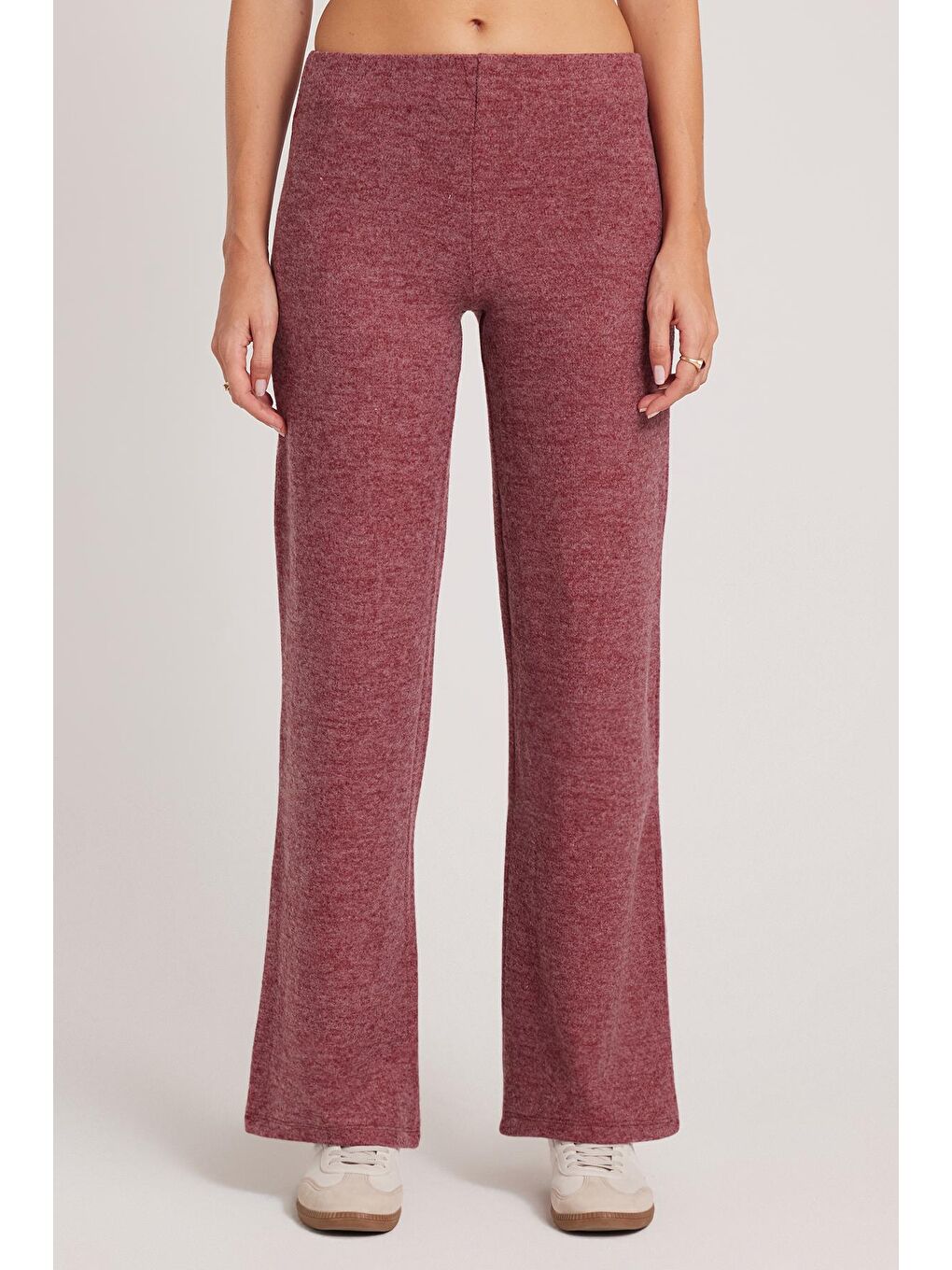 Kadın Relax Fit Rahat Kesim Normal Bel Geniş Paça Bordo Pantolon