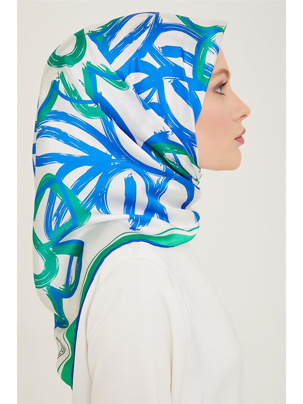 Karışık Çiçek Desenli Sura İpek Eşarp 24Ya9123 5 54-1