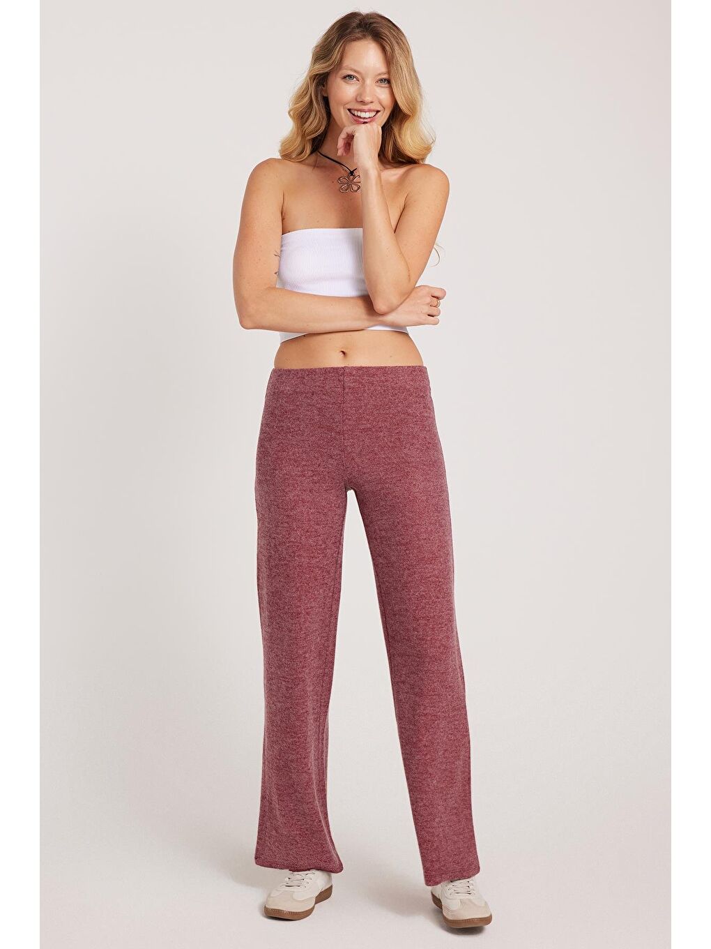 Kadın Relax Fit Rahat Kesim Normal Bel Geniş Paça Bordo Pantolon-1