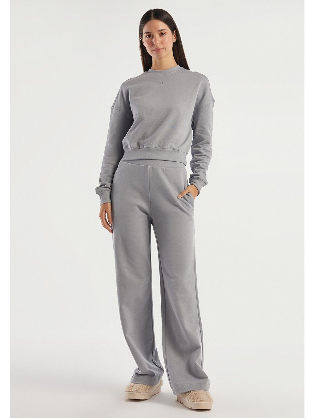 Kadın Açık Gri %100 Pamuk Rahat Kalıp Logolu Sweatshirt